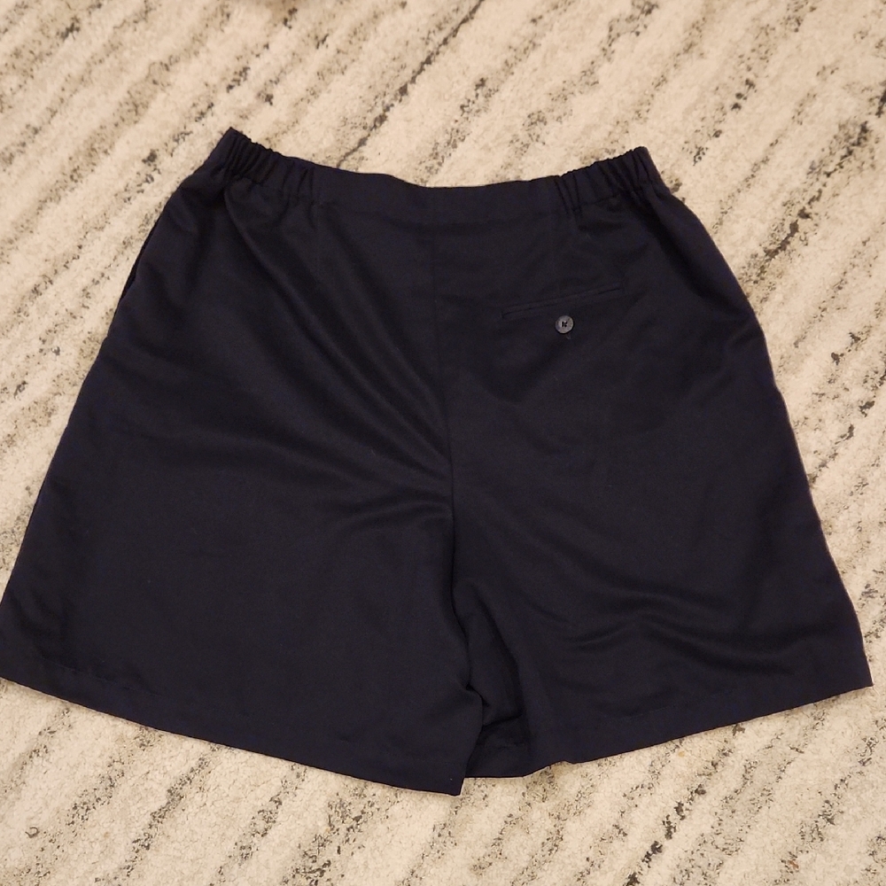 Karen Scott Navy Blue Skort with Button Accents Size 12 Like New - Picture 4 of 4